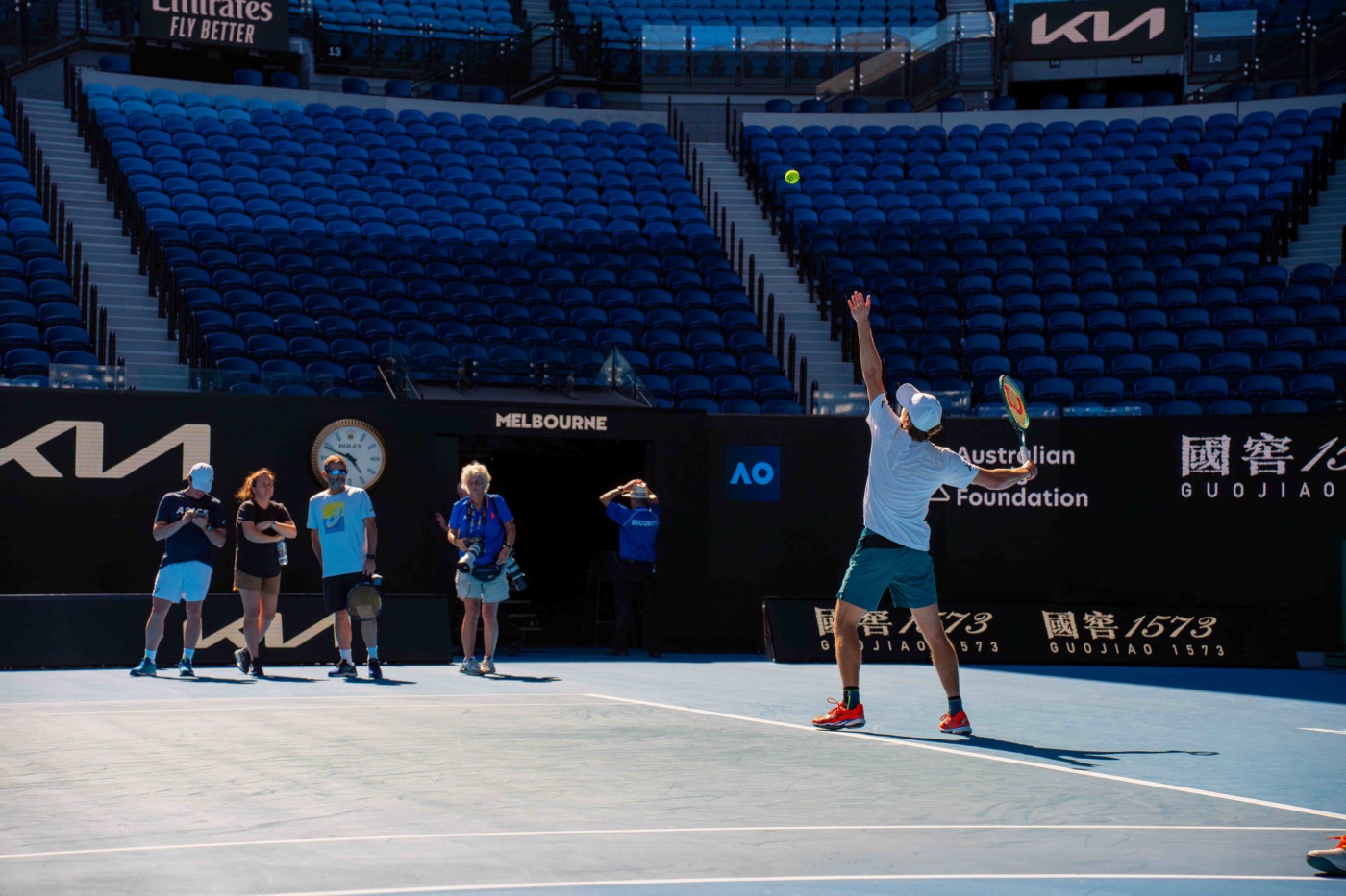 Alex de Minaur serve on court