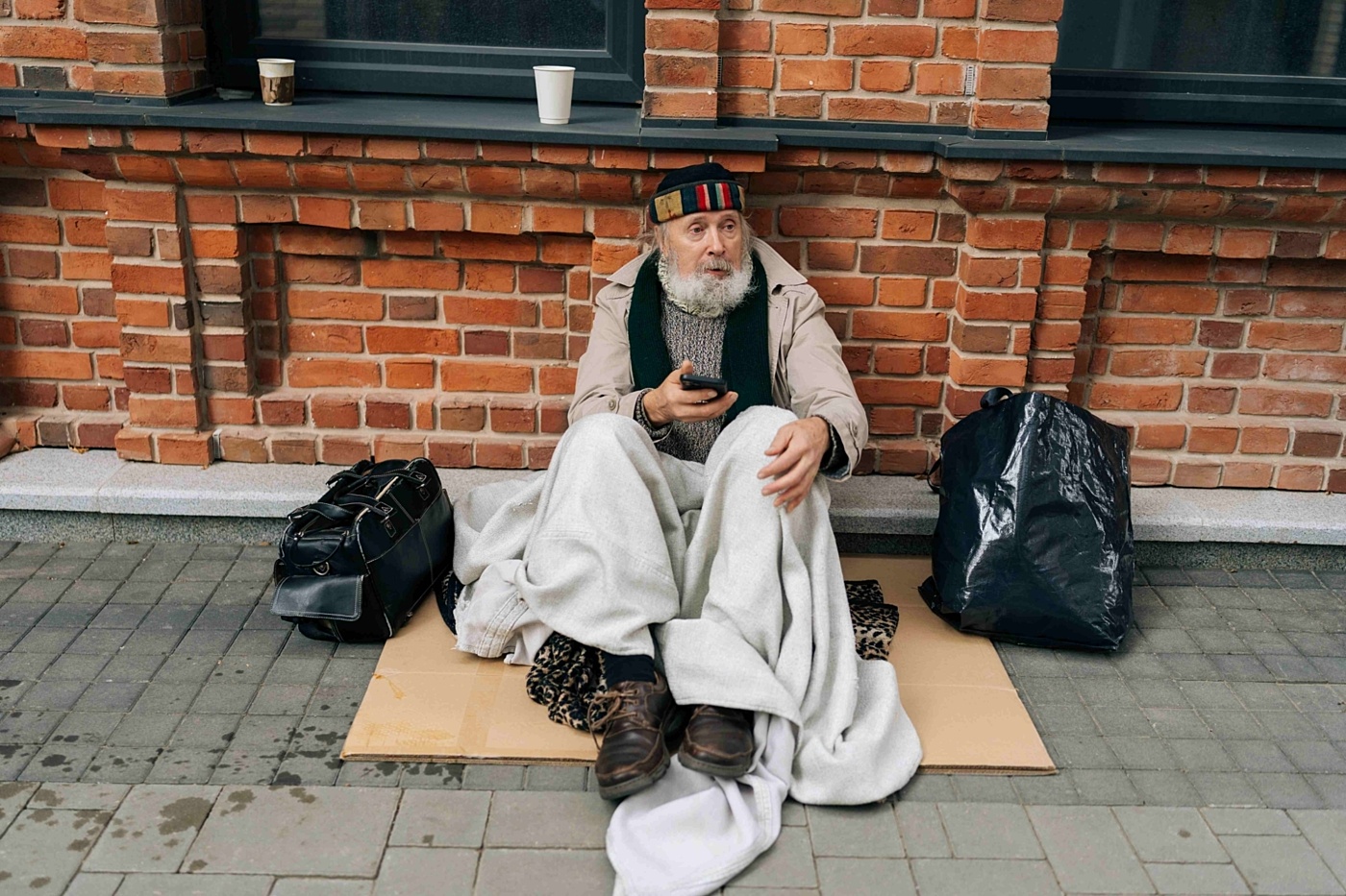 Homeless mobile phone