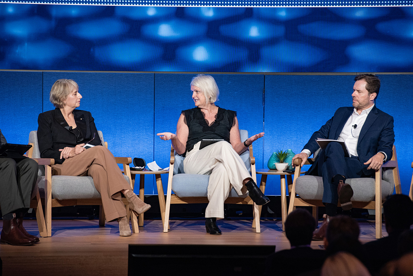 IX TELSTRA DAY 1 PRINT FILES 110