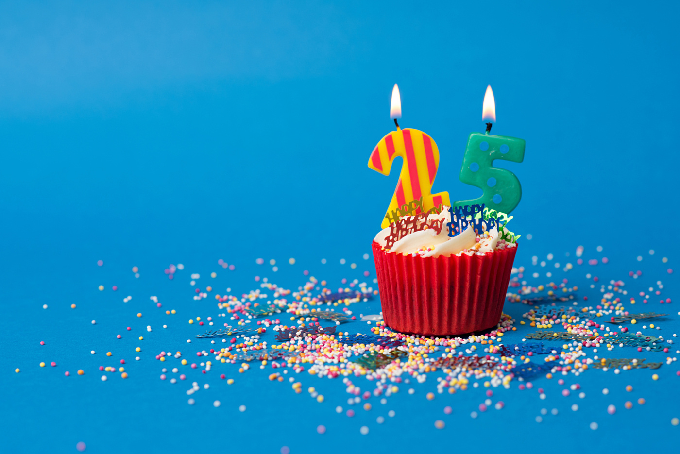 Shutterstock 25 bday cake