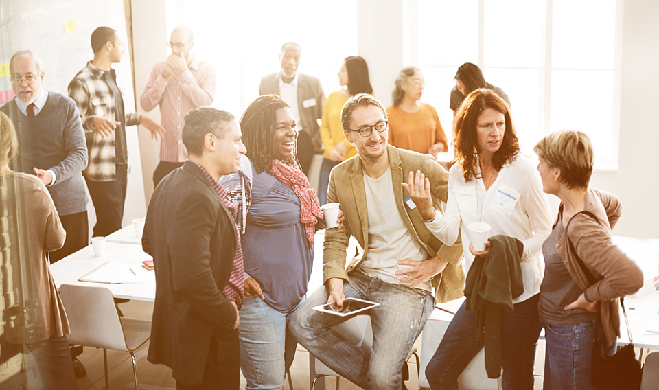 Meeting shutterstock 425405938