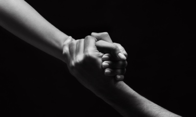 hand up