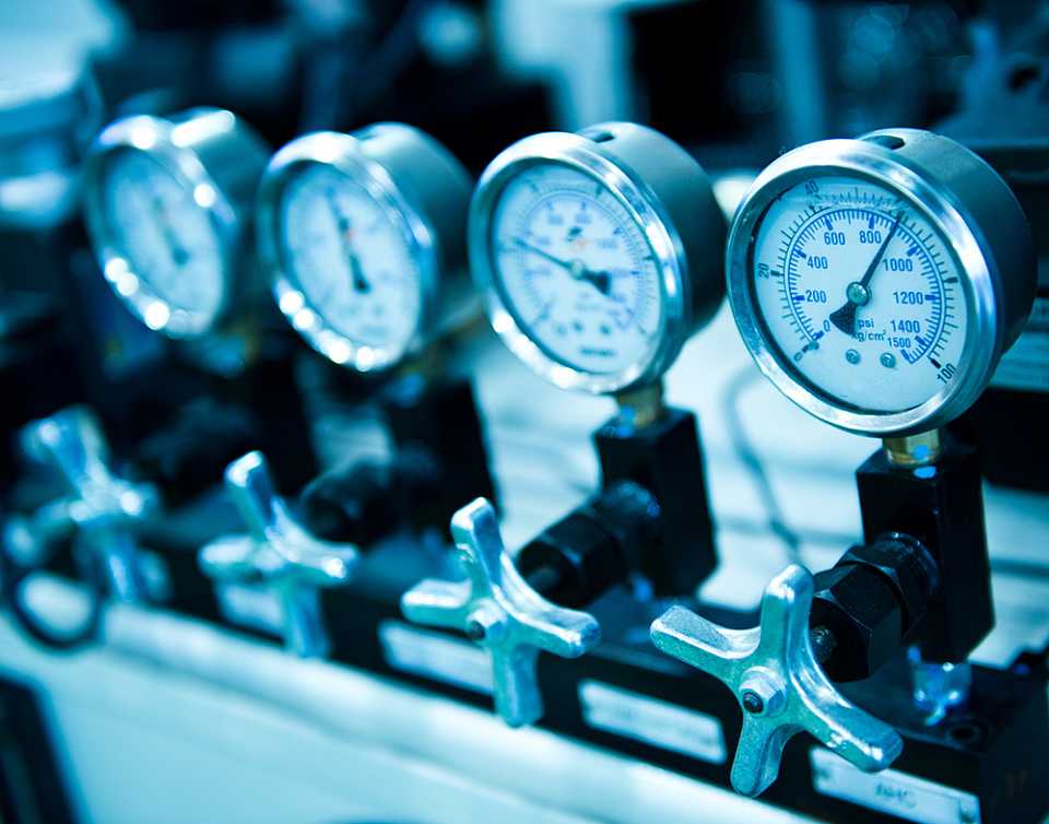 Minister increases pressure for better evaluation