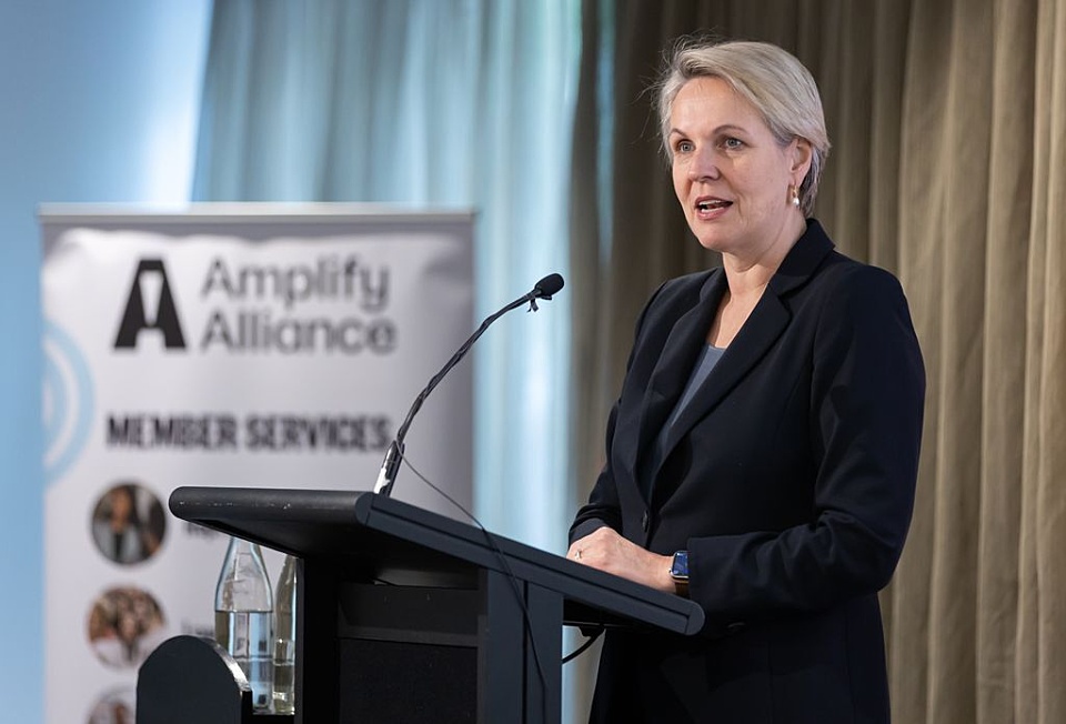Feds take next steps in human services grants shakeup