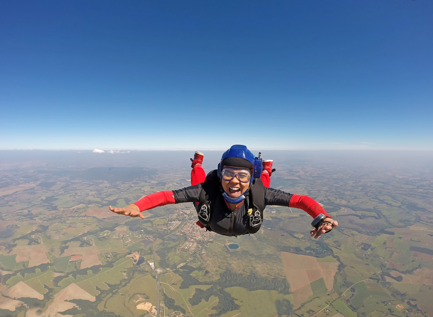 Sky Dive Woman i Stock 954842178