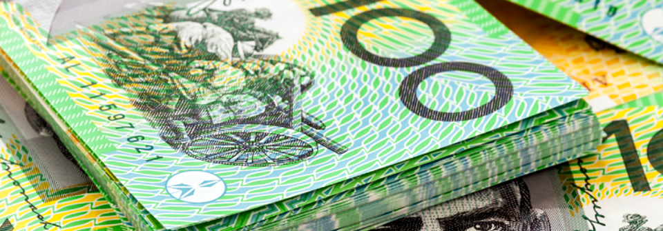 100 dollar bill istock2