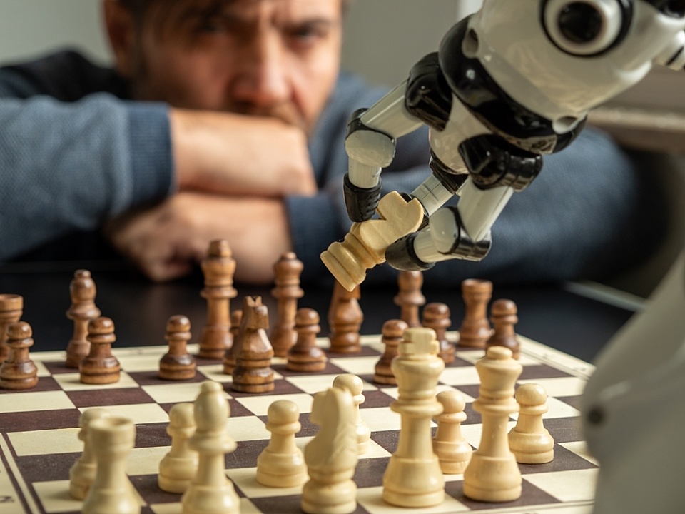 AI should back your best people, not replace them: data expert